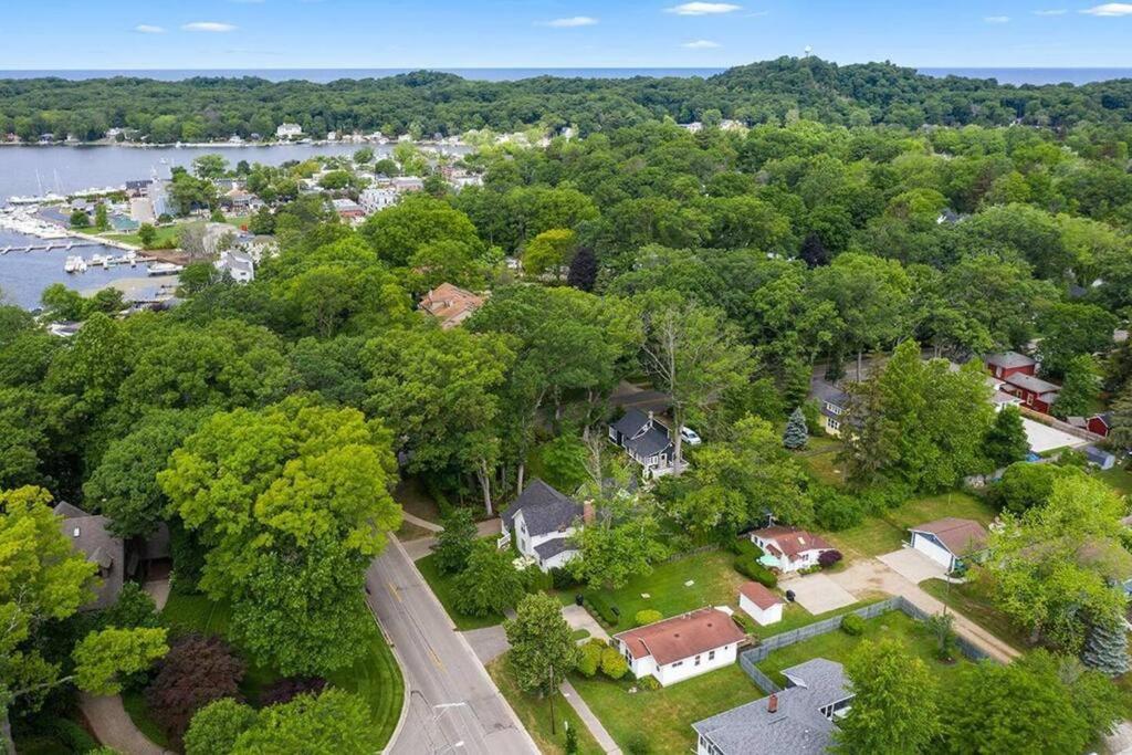 2Min Walk Downtown-Pet Friendly-Offstreet Parking Villa Saugatuck Exterior photo