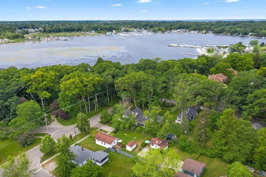 2Min Walk Downtown-Pet Friendly-Offstreet Parking Villa Saugatuck Exterior photo